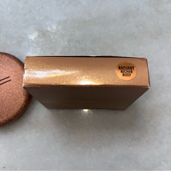 MAC Cosmetics Skinfinish Sunstruck Radiant Bronzer Richer Rosy - Picture 7 of 8